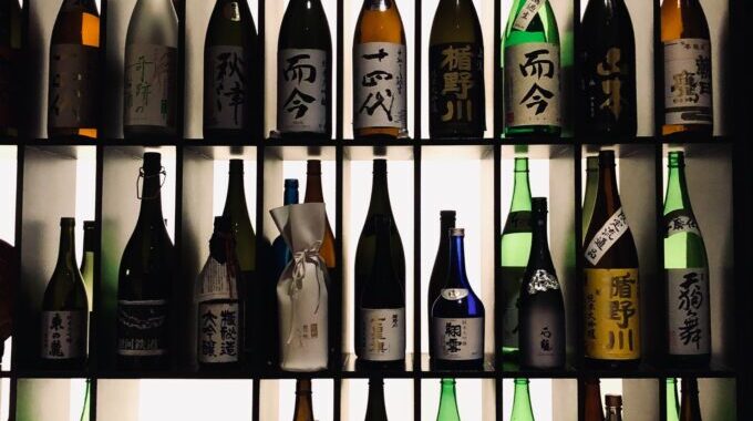 京都の日本酒飲み比べ最適スポット３つ！京都在住の筆者イチ推し居酒屋＆お土産情報など！